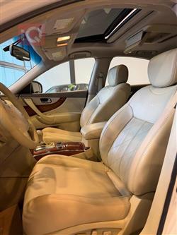 ئینفینیتی FX